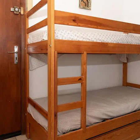 4 Pers. Au Lavandou, Face - Fr-1-803-70 Le Lavandou