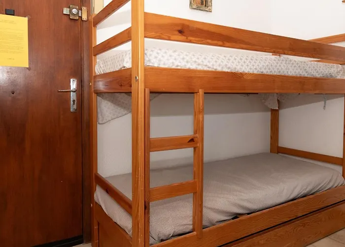 4 Pers. Au Lavandou, Face - Fr-1-803-70 Le Lavandou